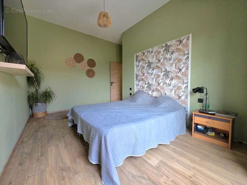 SALVIZINET, Maison plain-pied de 167 m² avec 991 m² de terrain - photo 9