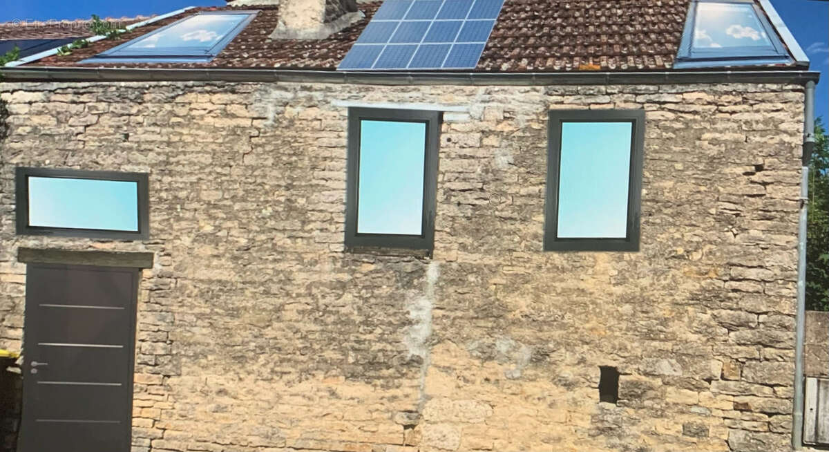 Maison à MONTLIOT-ET-COURCELLES