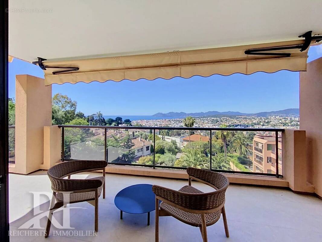 Appartement à LE CANNET