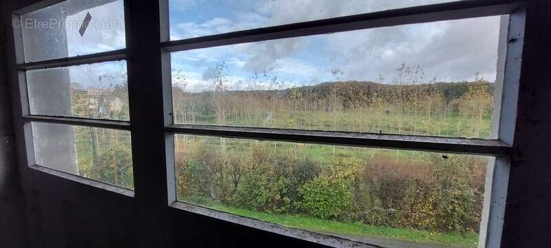 Commerce à L'HERMENAULT