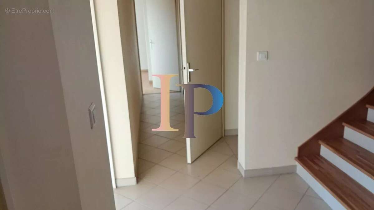 Maison à PARAY-LE-MONIAL