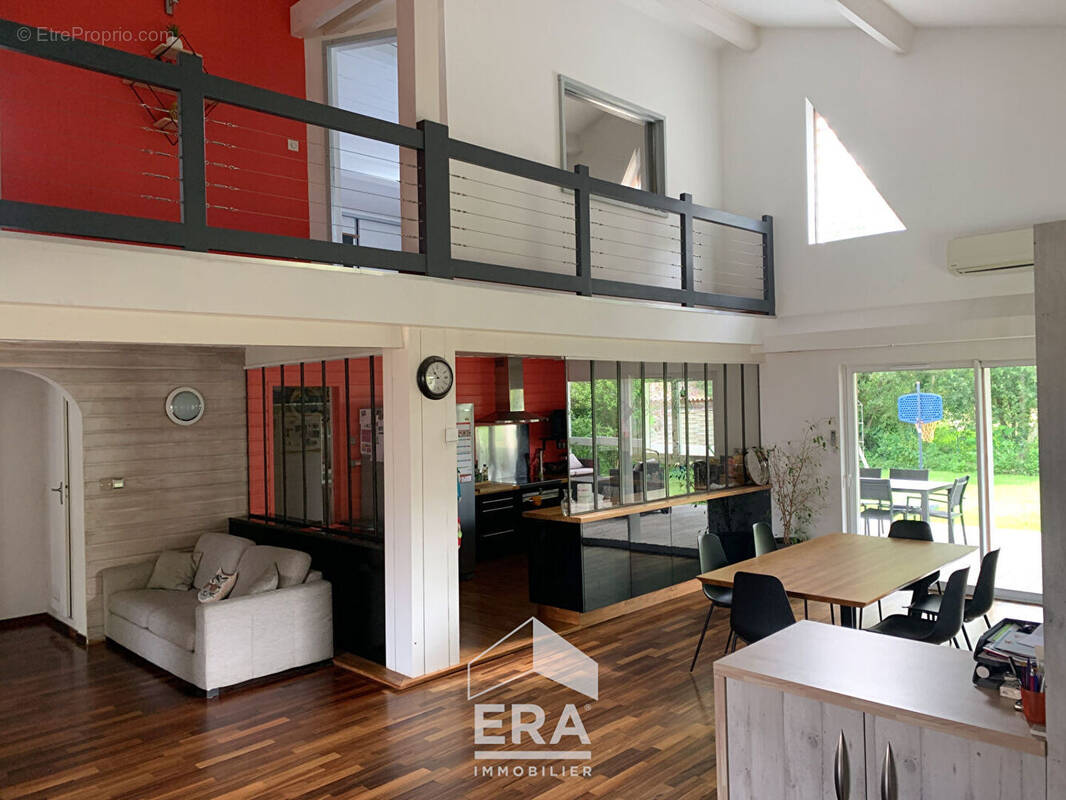 Maison à LE PIAN-MEDOC