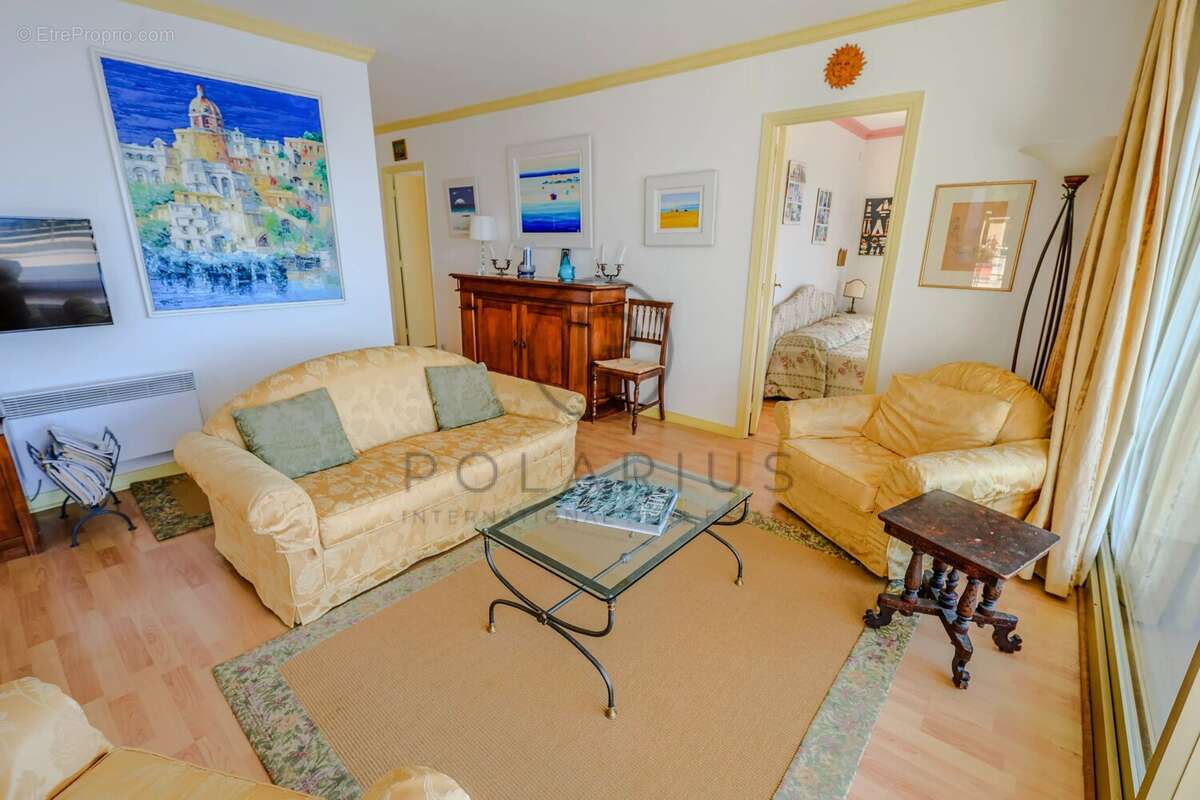 Appartement à CAP-D'AIL