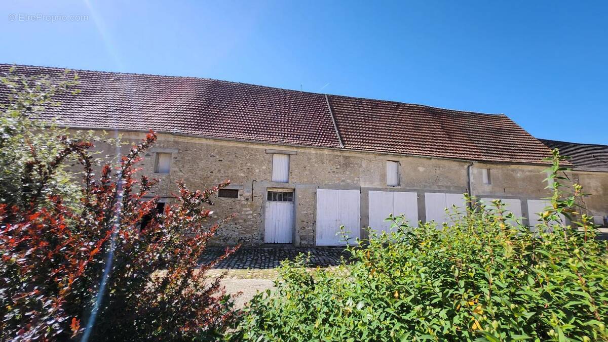 Maison à CHEVREVILLE