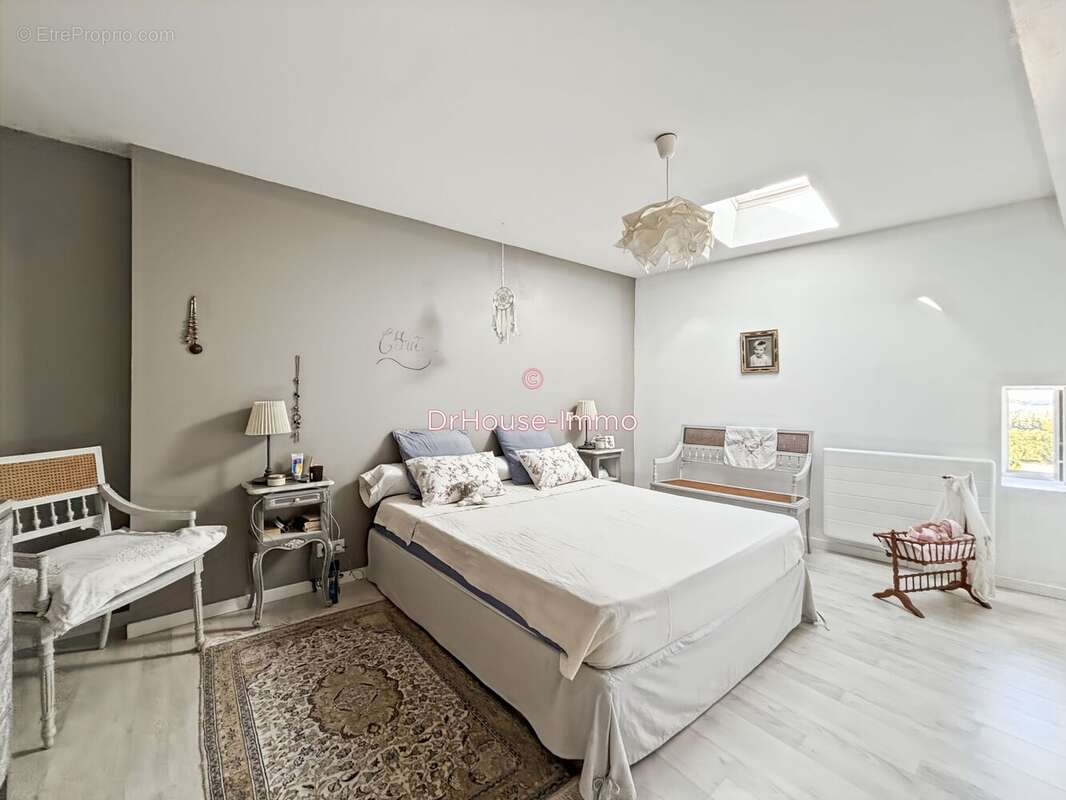 Maison 145 m² à Laplume  - photo 6