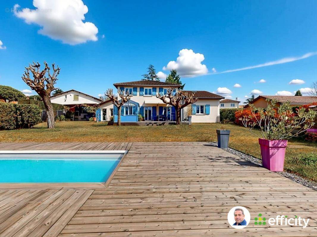 Maison à MONTMERLE-SUR-SAONE