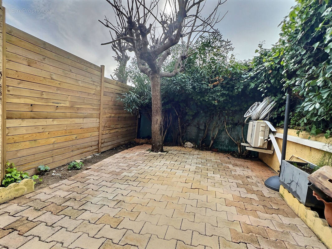 Appartement à SAUSSET-LES-PINS