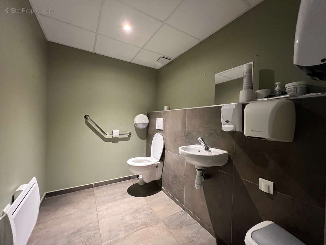 Commerce à MONS-BOUBERT