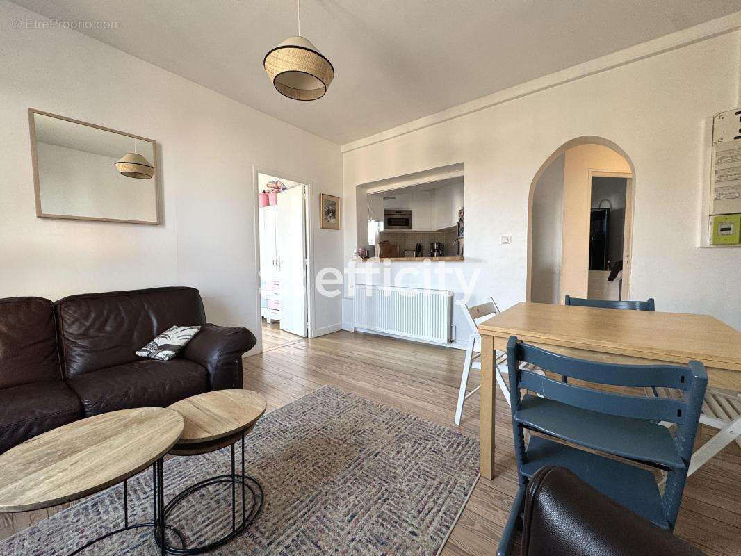 Appartement à ROMAINVILLE