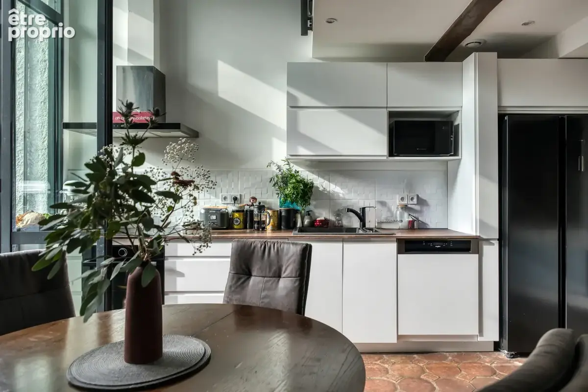 Maison  atypique sur 3 niveaux - 3 chambres - jardin - - photo 8