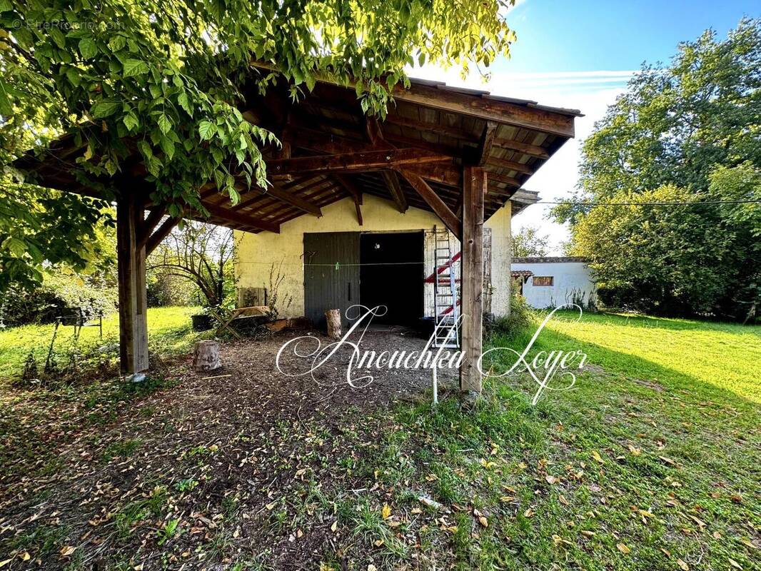 Photo 1 - Terrain à SAINT-GERMAIN-DU-PUCH