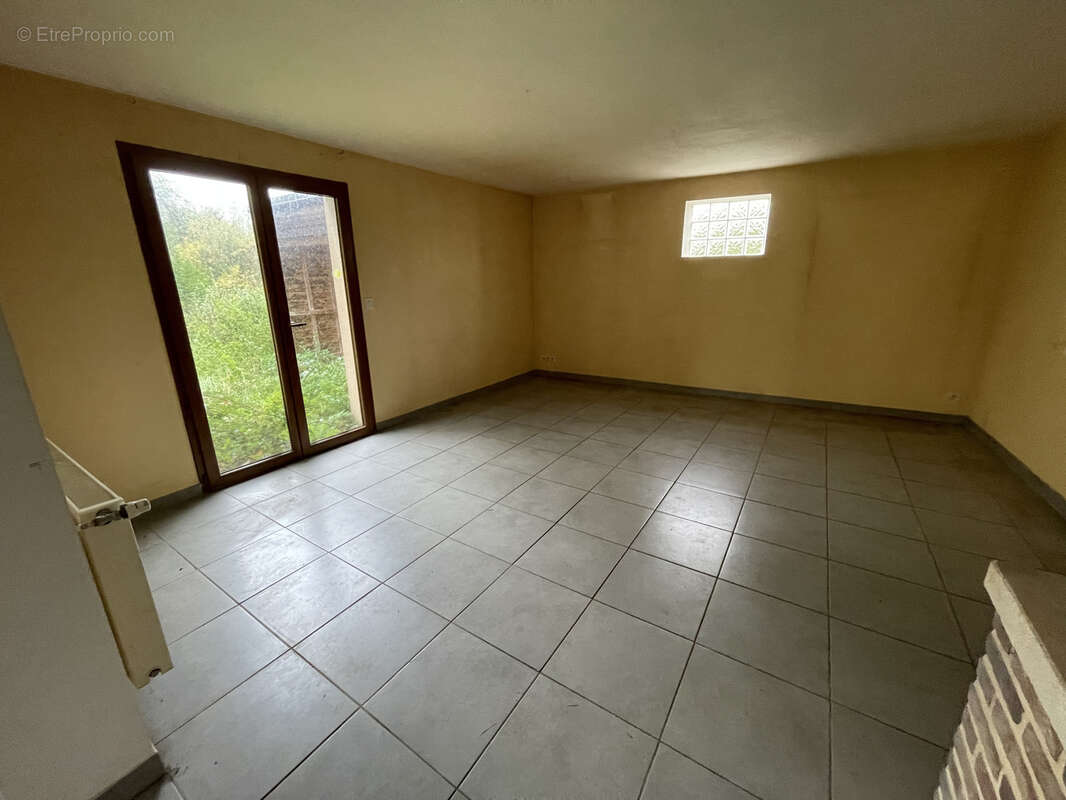 A visiter, maison atypique avec grand terrain de 3 946 m2 à la campagne - photo 5