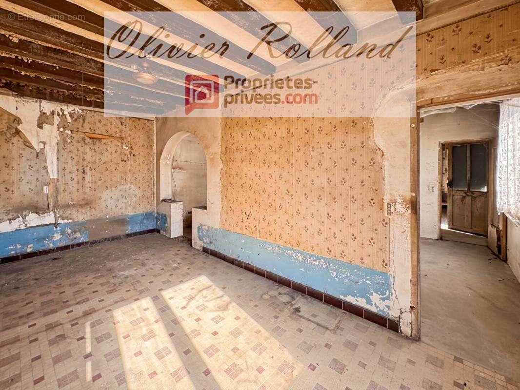 Maison à LONGUE-JUMELLES