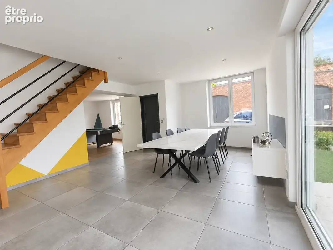 Maison familiale rénovée à Anhiers - photo 3