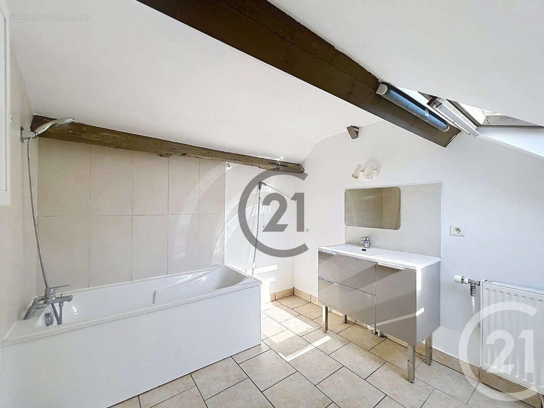 Appartement 57 m² à Montereau-Fault-Yonne  - photo 8