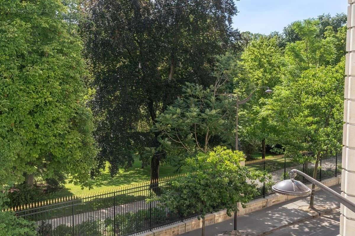 Appartement à PARIS-6E