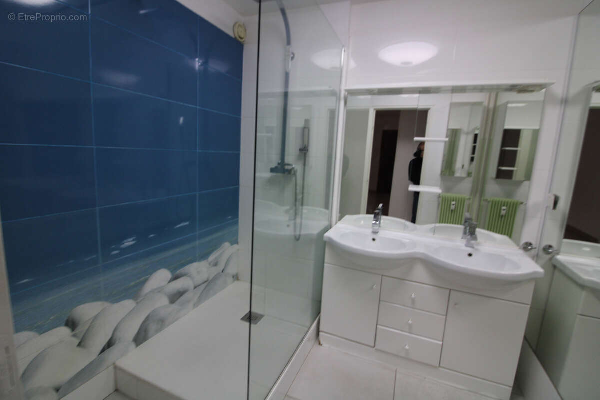 Appartement p4 ascenseur parking cave. - photo 6