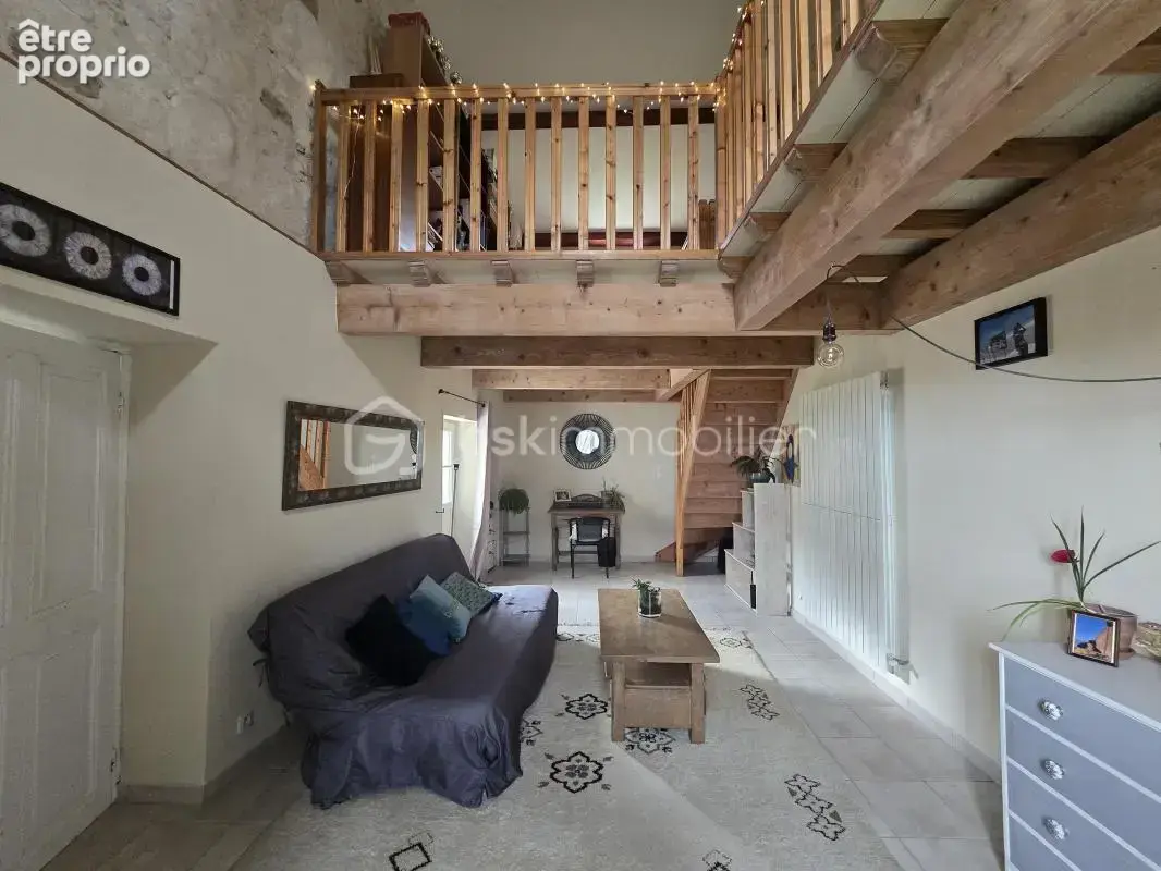 Maison Atypique avec jardin en hauteur du Teil - photo 1
