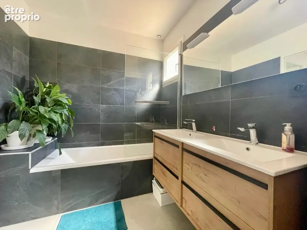 Maison T4 Les Camoins avec piscine - Terrain 289m2 - photo 10