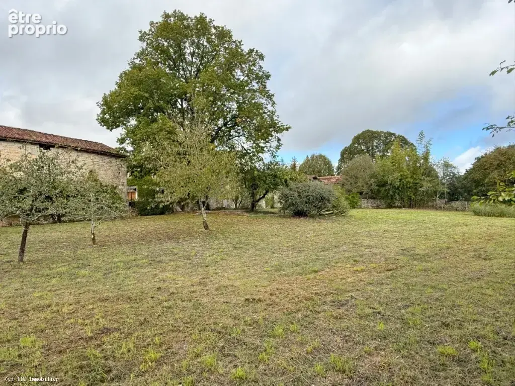 Deux Maisons A Rénover Avec Leur Grange et Un Beau Terrain - photo 40