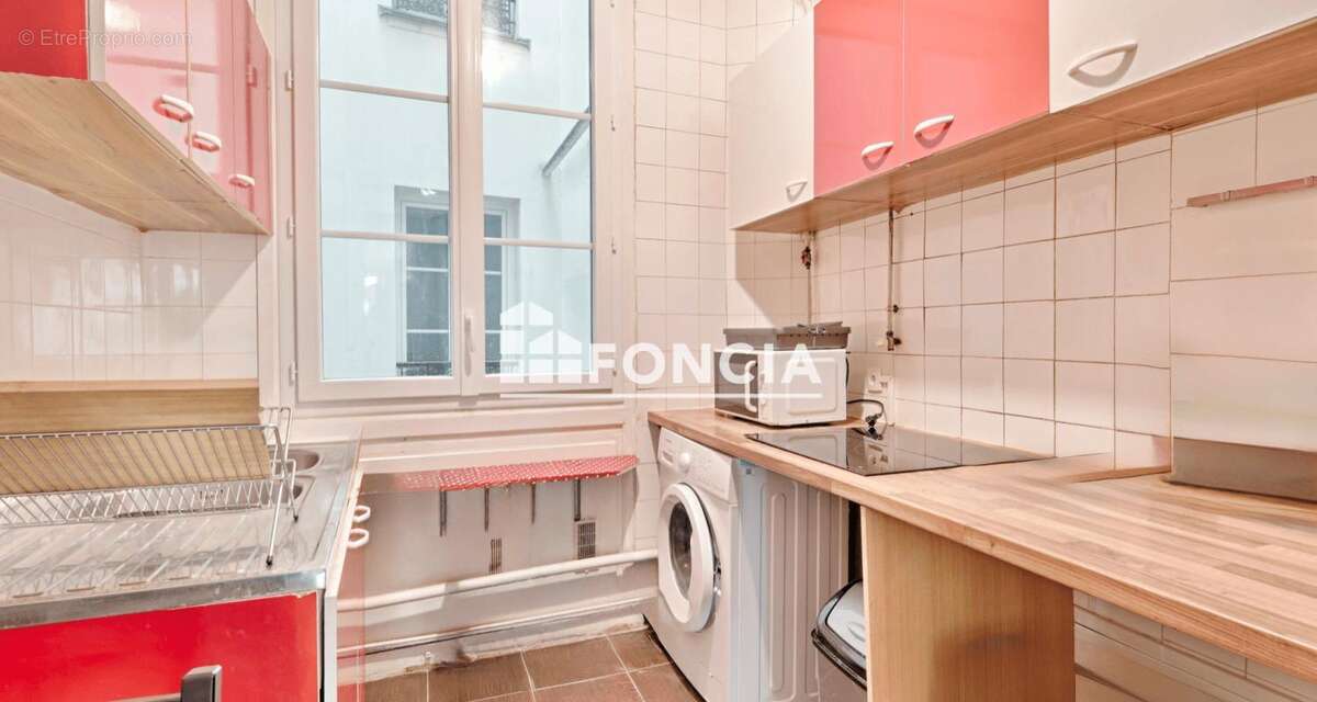 Appartement à PARIS-3E