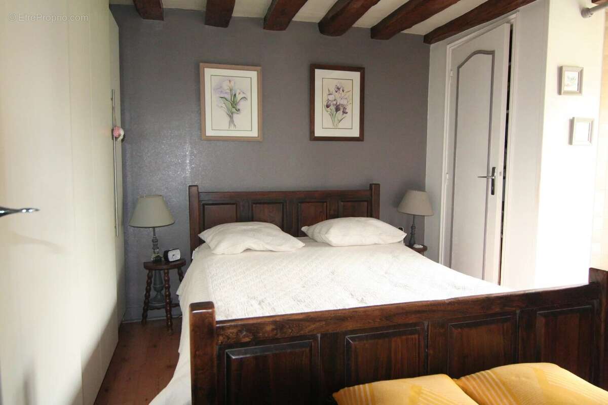 Maison à SAINT-CHERON