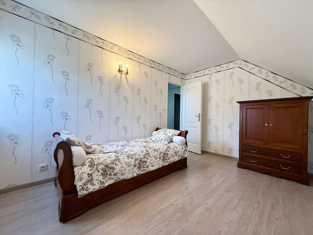 Maison à COULOMMIERS