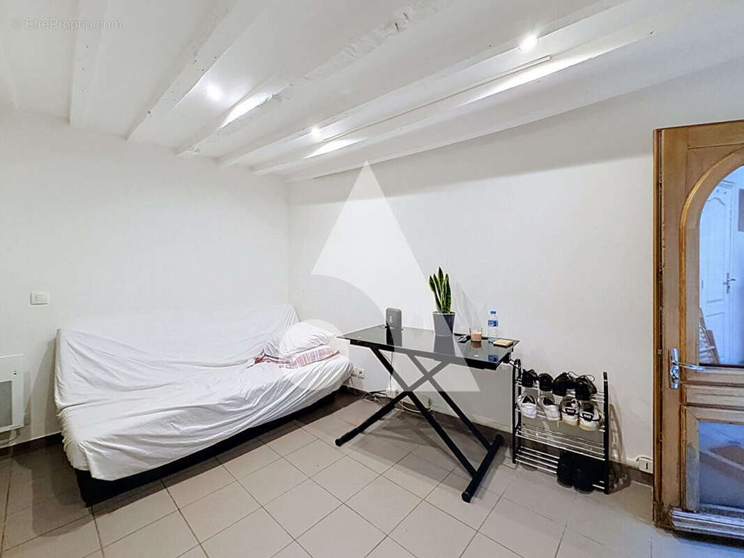 Appartement Rueil Malmaison 1 pièce(s) 15 m2 - photo 3