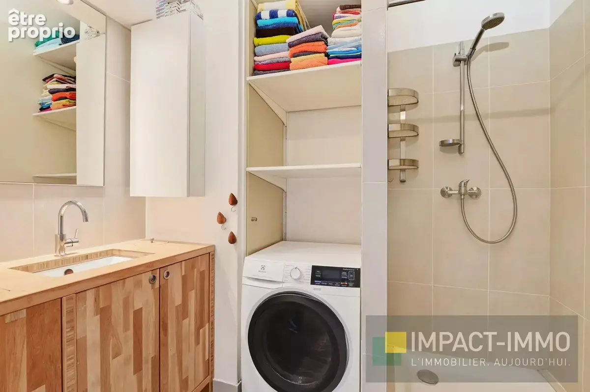 5 pièces en excellent état - 2 exterieurs - plein coeur de courbevoie - photo 10