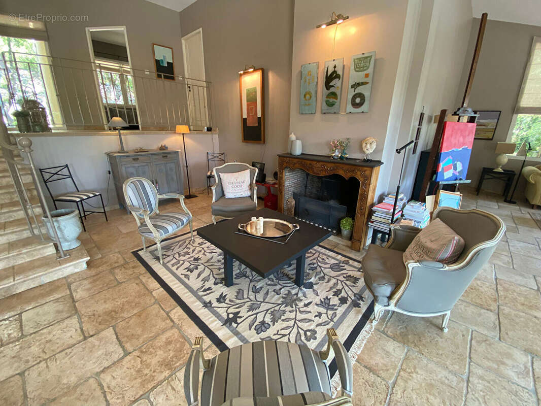 Maison à LA BEGUDE-DE-MAZENC