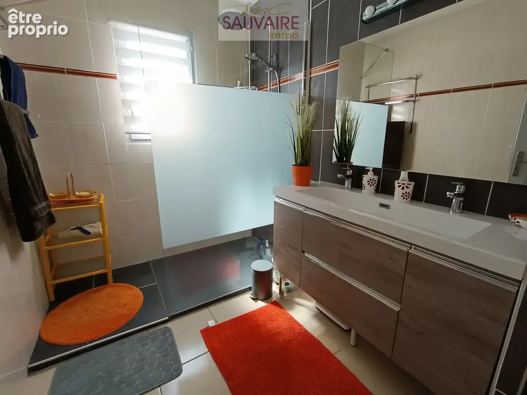 Belle villa 4 faces avec piscine de 145 m2 habitable dans un quartier résidentiel - photo 21