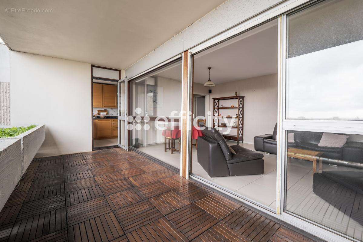 Appartement à MAISONS-ALFORT