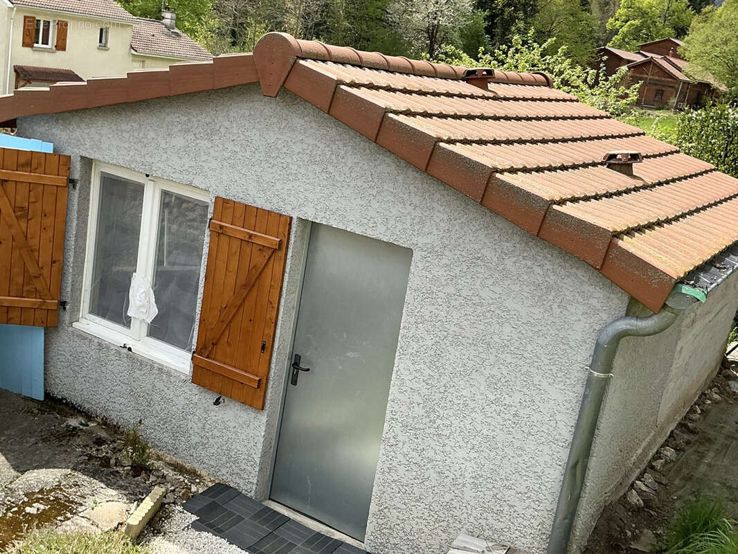 Maison à SATILLIEU