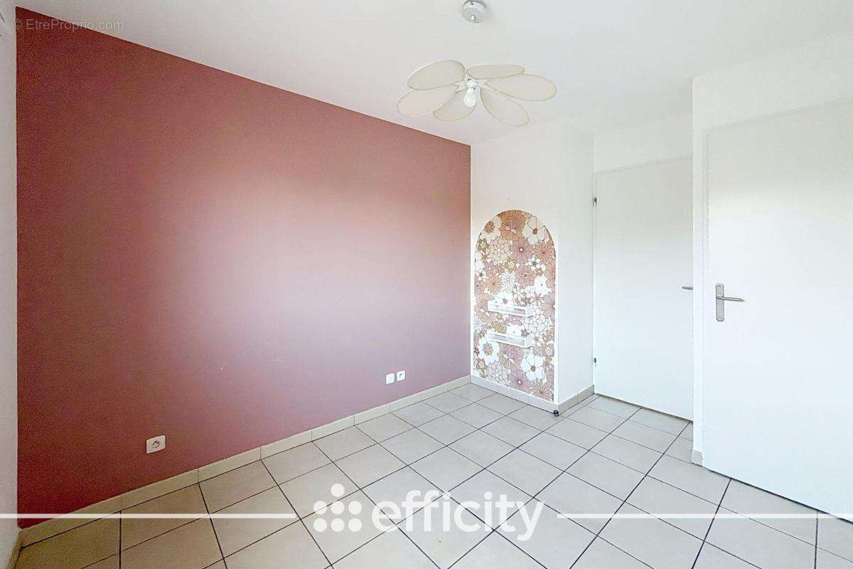 Appartement à GRIGNY