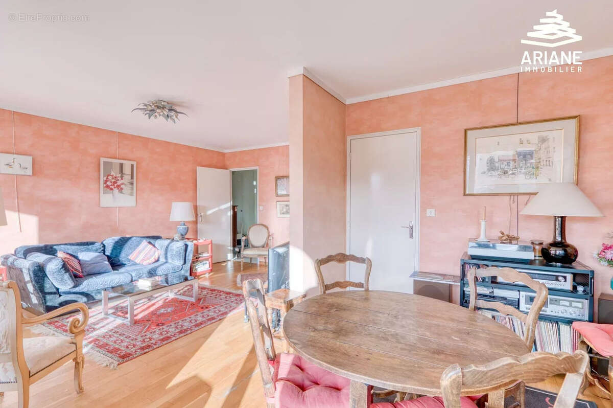 Appartement à LYON-9E