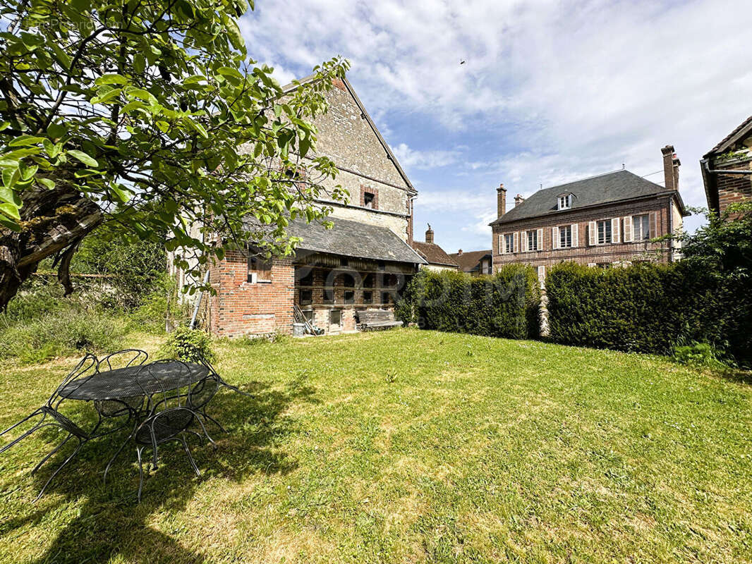 Maison à JOIGNY