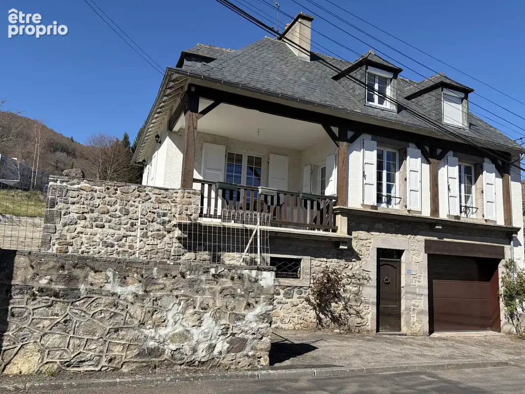 Maison à CONDAT