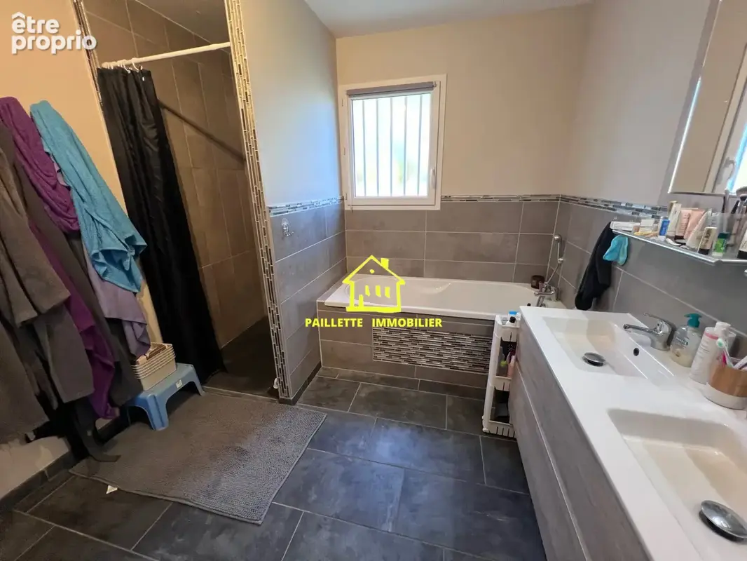 Maison 5 pièces 110 m² à vendre à Gonneville-La-Mallet (76280) - photo 8