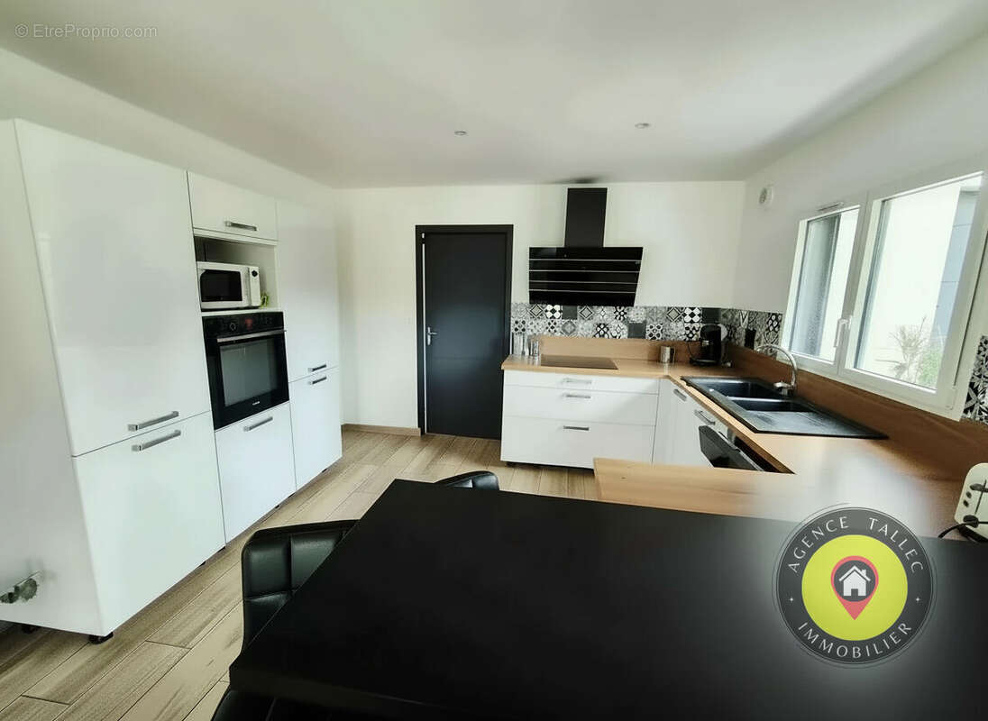 Maison Lanvallay  centre 4 chambres. - photo 4