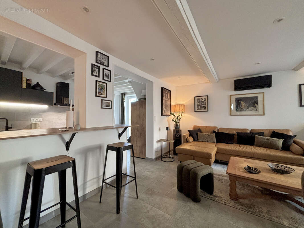 Maison à CRESSERONS