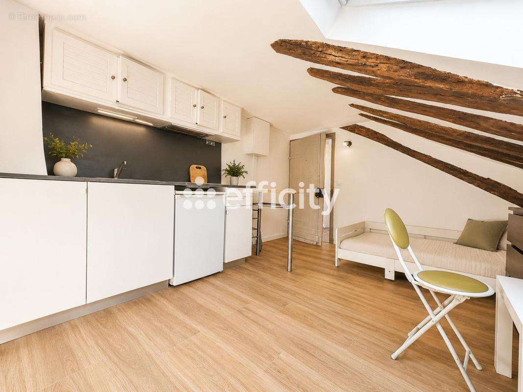 Appartement à PARIS-11E
