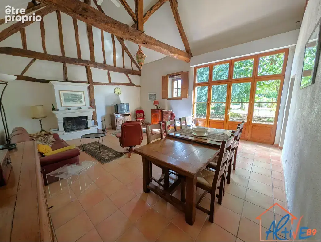 Maison ancienne de 110m2 habitables à moins de 10 minutes de Joigny et 1H30 de Paris (gare rapide d'accès) sur - photo 4