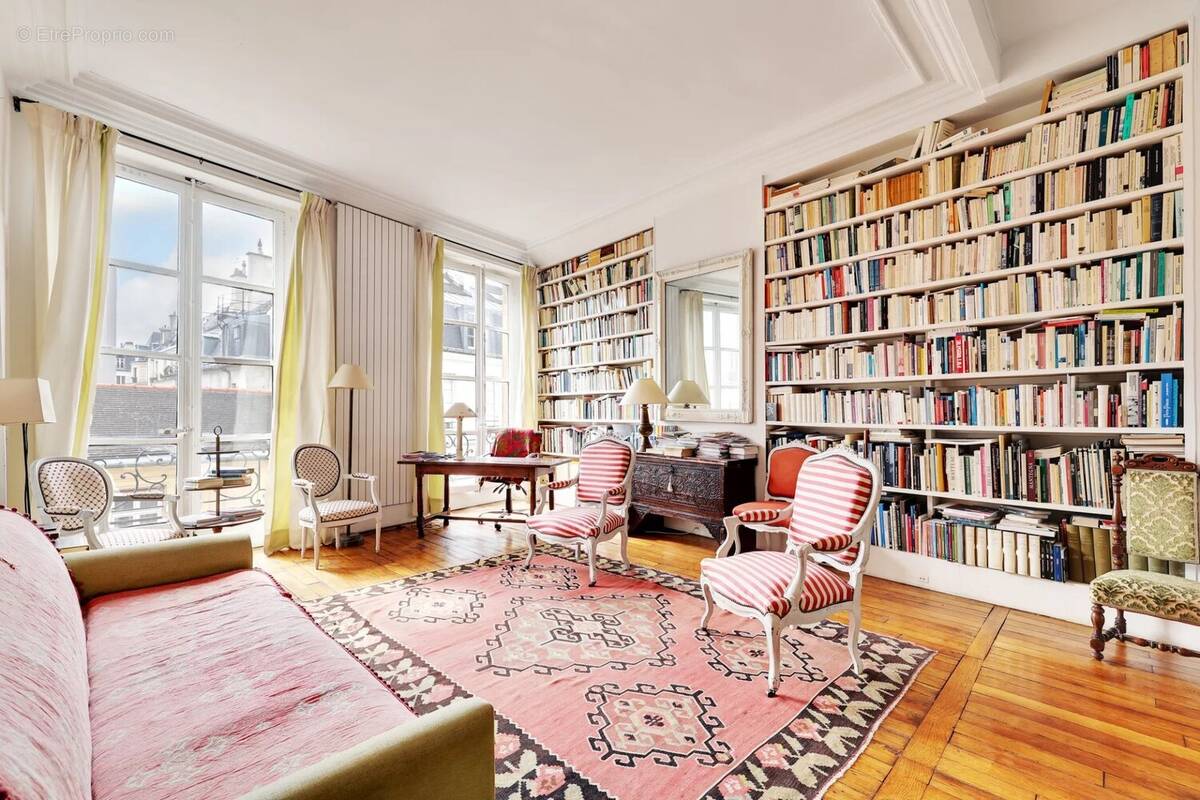 Appartement à PARIS-4E