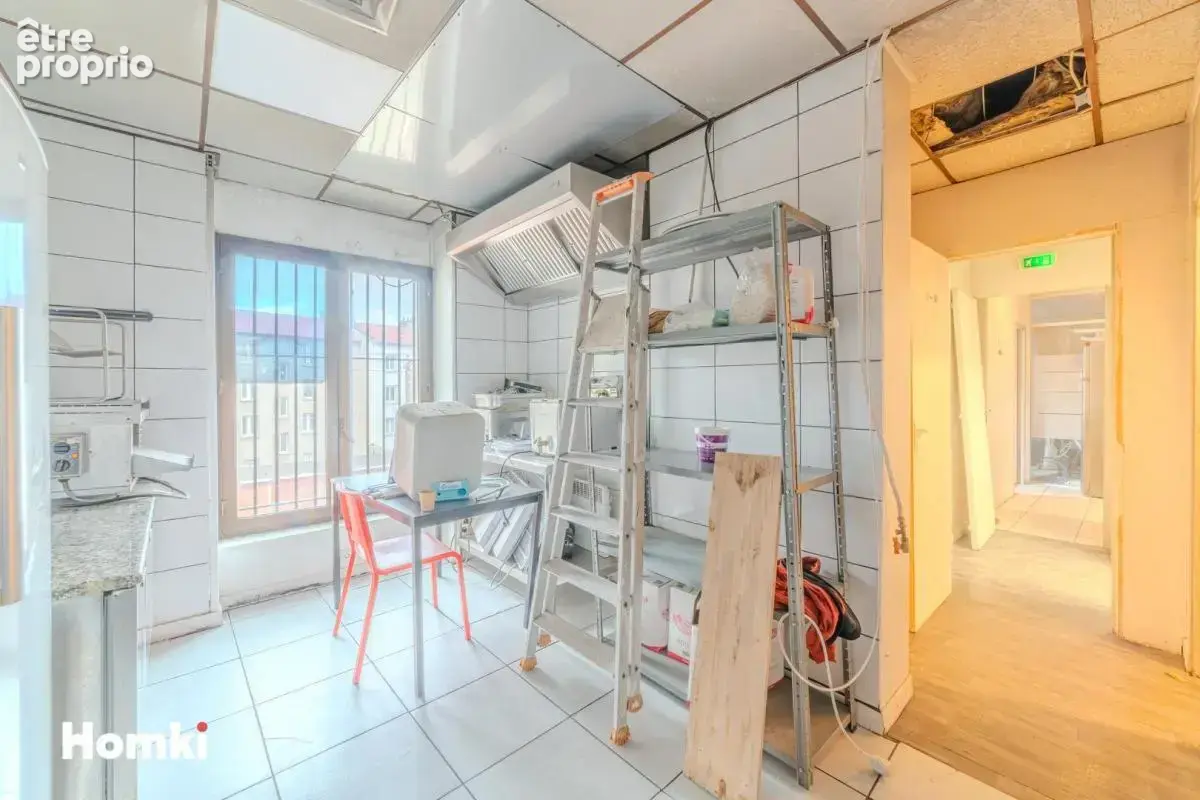 Local commercial T5 de 130m²  Bon rendement - photo 11