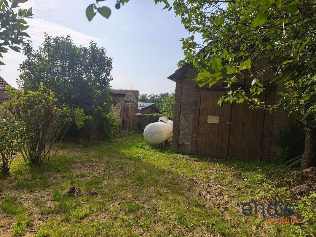 Maison de 3 pièces (80 m²) à vendre à COUTANSOUZE - photo 13