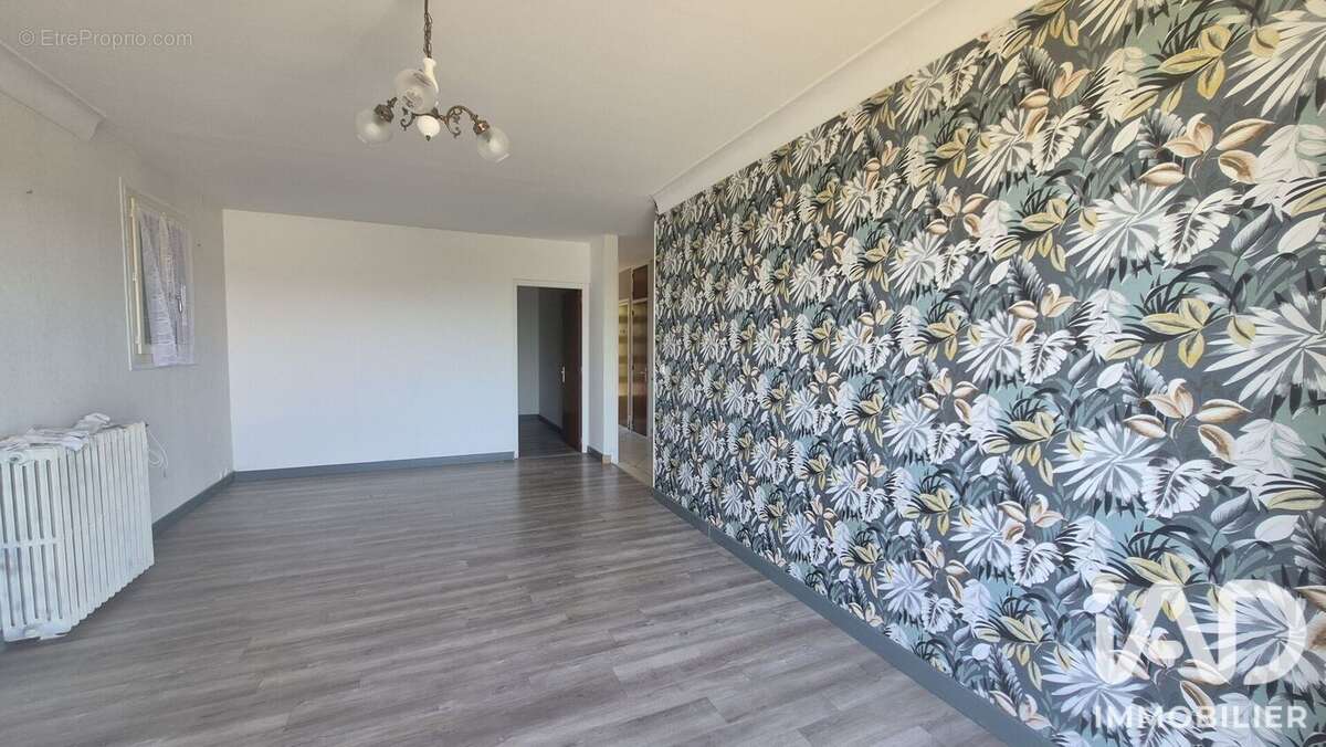 Photo 3 - Maison à SAINT-LEONARD-DE-NOBLAT