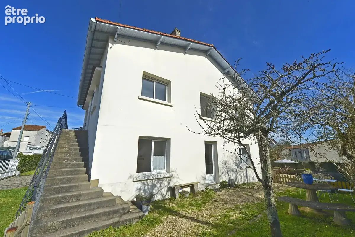 Maison 120 m² à Saint-Georges-De-Didonne  - photo 2