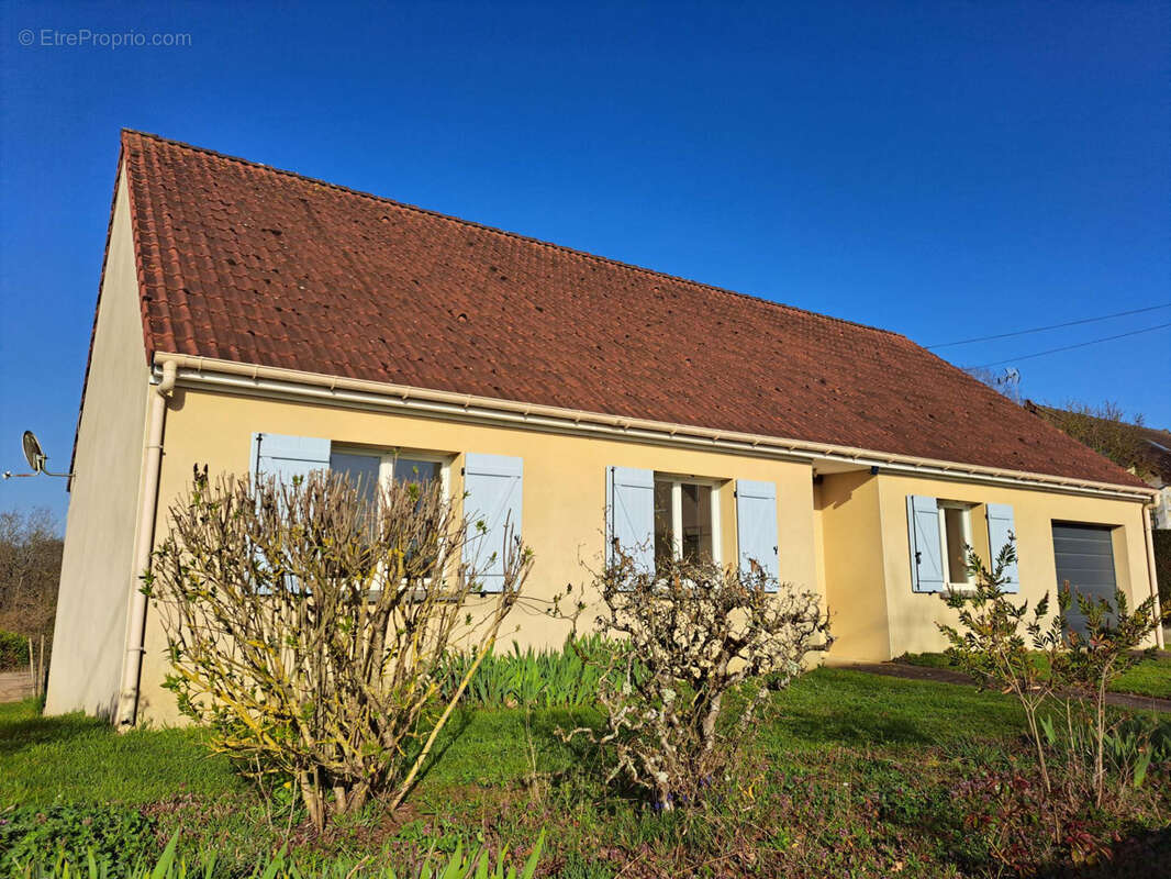 Maison à BESSE-SUR-BRAYE