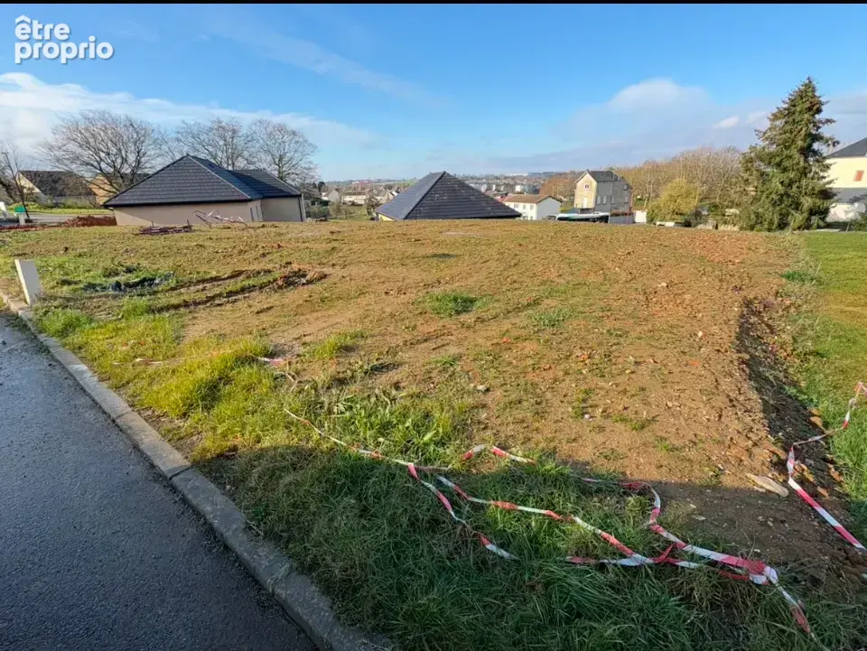 Terrain à CARVILLE-LA-FOLLETIERE