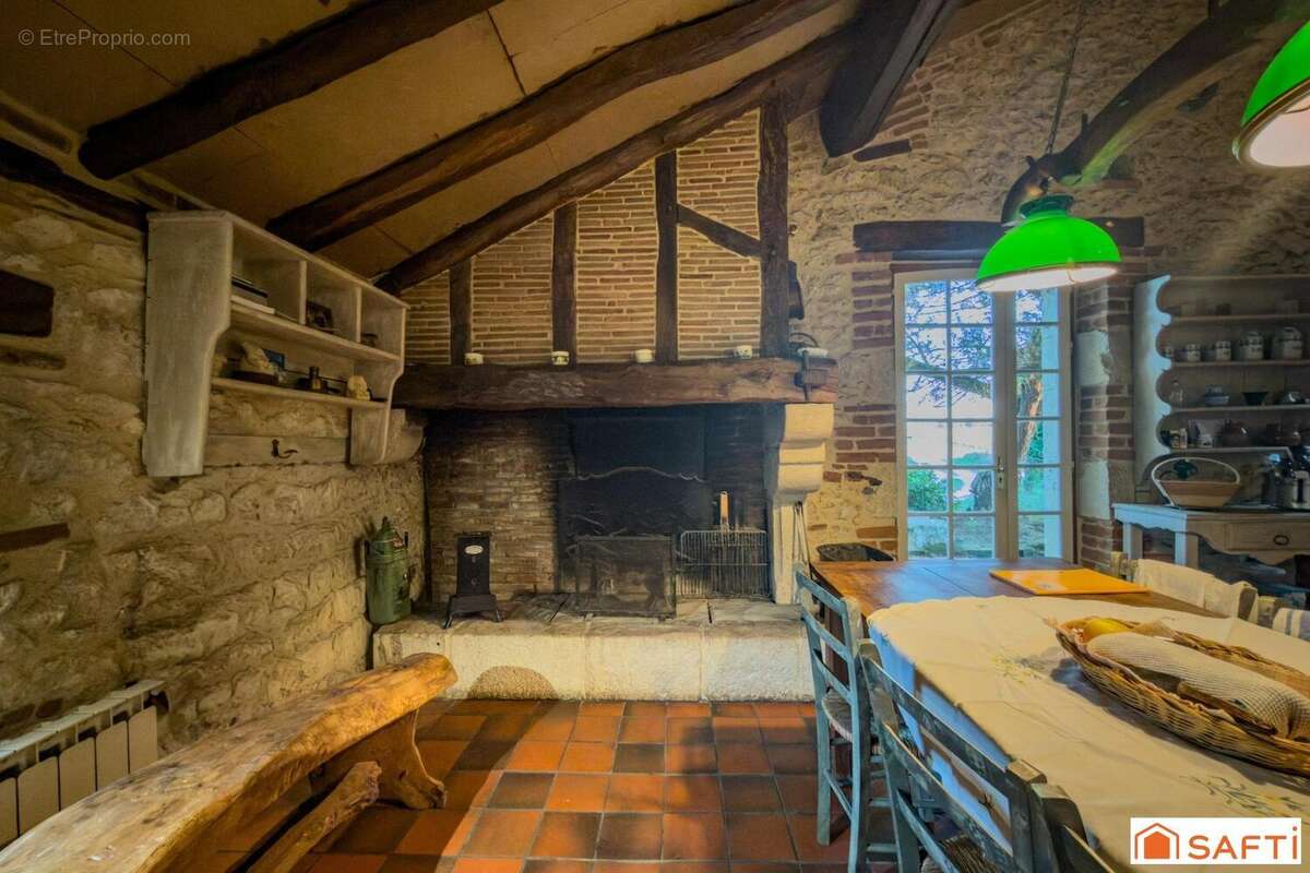 Photo 8 - Maison à PONT-DU-CASSE